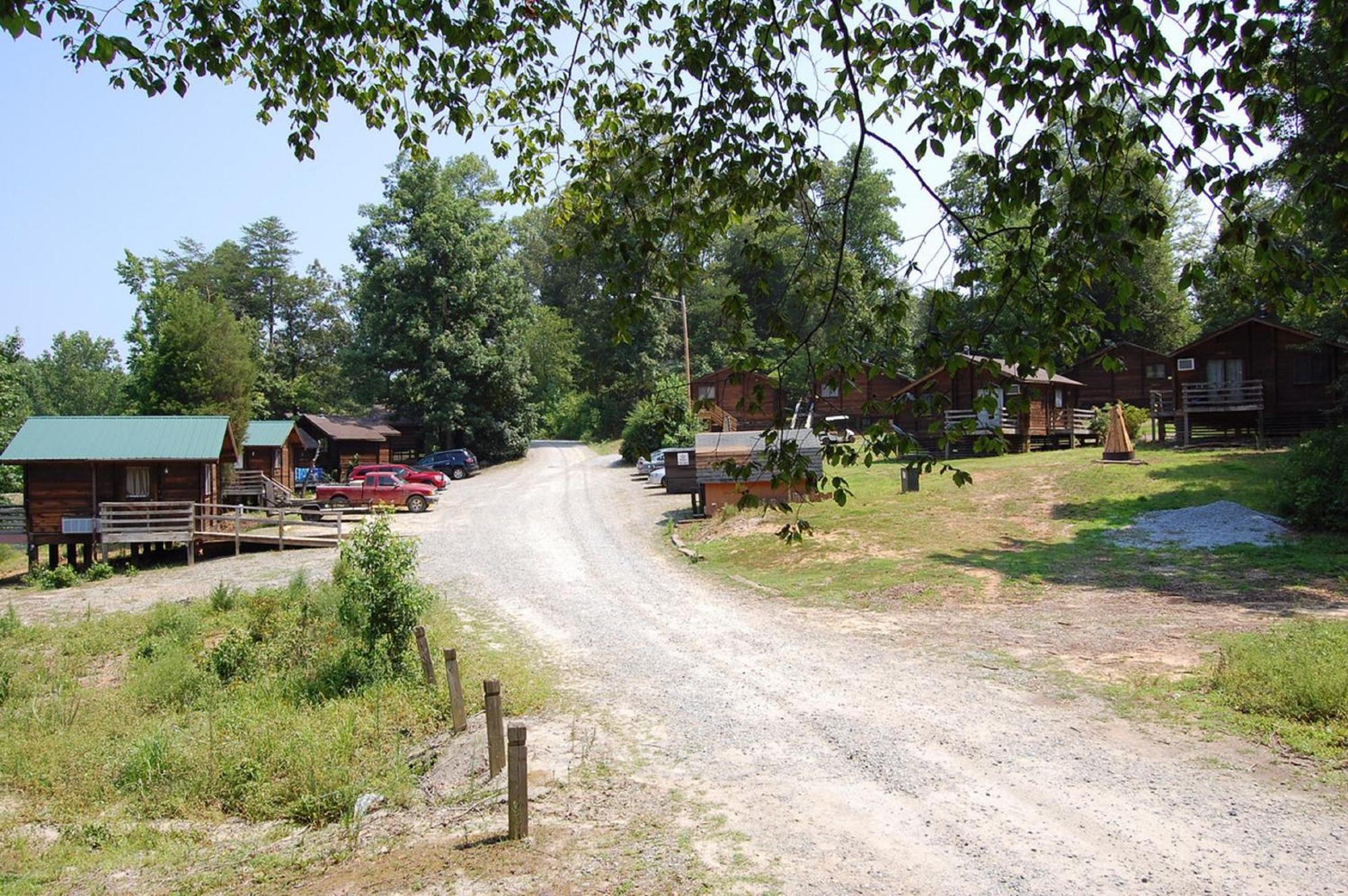 Forest Lake Camping Resort Cabin 18 Advance ภายนอก รูปภาพ