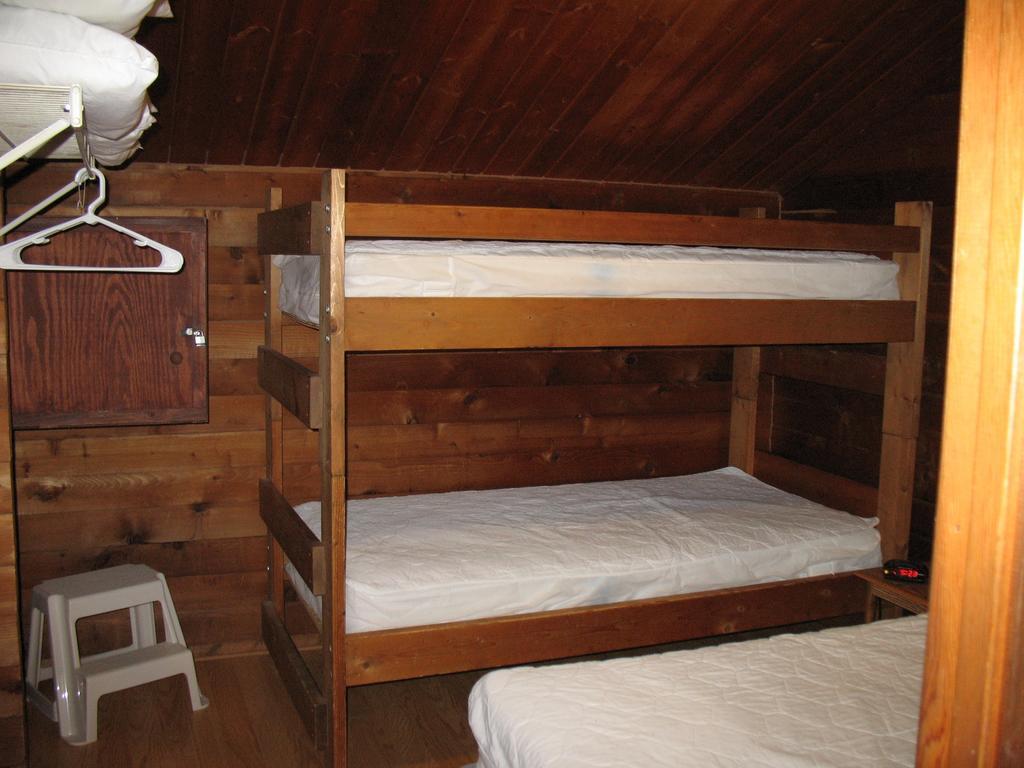 Forest Lake Camping Resort Cabin 18 Advance ภายนอก รูปภาพ